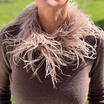 Detachable Ostrich Feather Collar