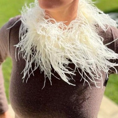 Detachable Ostrich Feather Collar